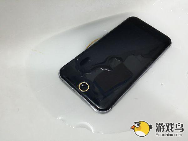 疑似iPhone 6真机曝光 或支持防水功能[多图]图片6