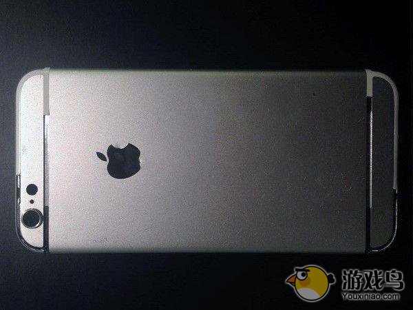 苹果前员工爆料 iPhone 6背盖的高清照片[多图]图片1
