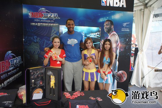 巨星助阵《NBA梦之队》展台 NBA杭州站开启[多图]图片1