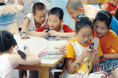 香港小学生也不能免俗 手机游戏成主流娱乐[图]图片1