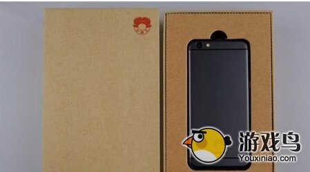 小霸王新款智能手机X7亮相 神似iPhone 6[多图]图片2