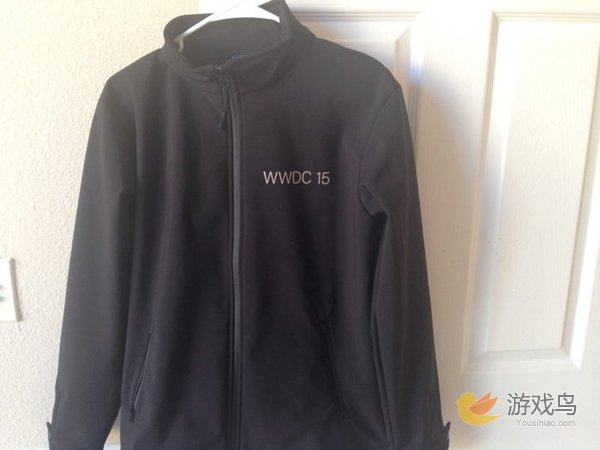 WWDC2015签到礼物竟是外套 内涵代码玄机[多图]图片1