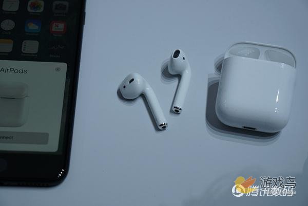 苹果新品AirPods耳机试玩 精致但容易丢失[多图]图片2
